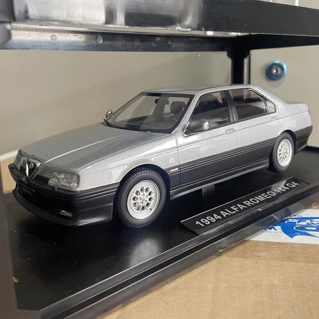 [Triple9] 1:18 Alfa Romeo 1994 164 Q4 Silver Model Car Die-Cast