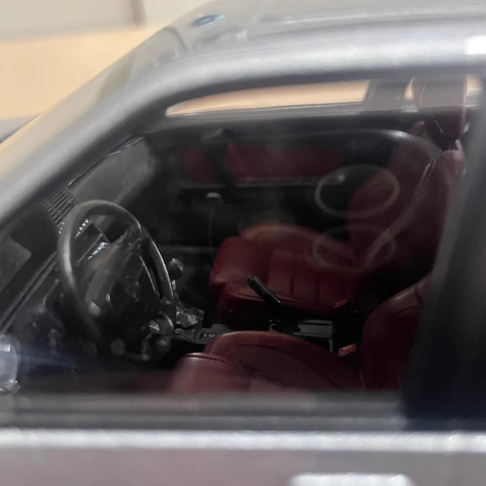 [Triple9] 1:18 Alfa Romeo 1994 164 Q4 Silver Model Car Die-Cast
