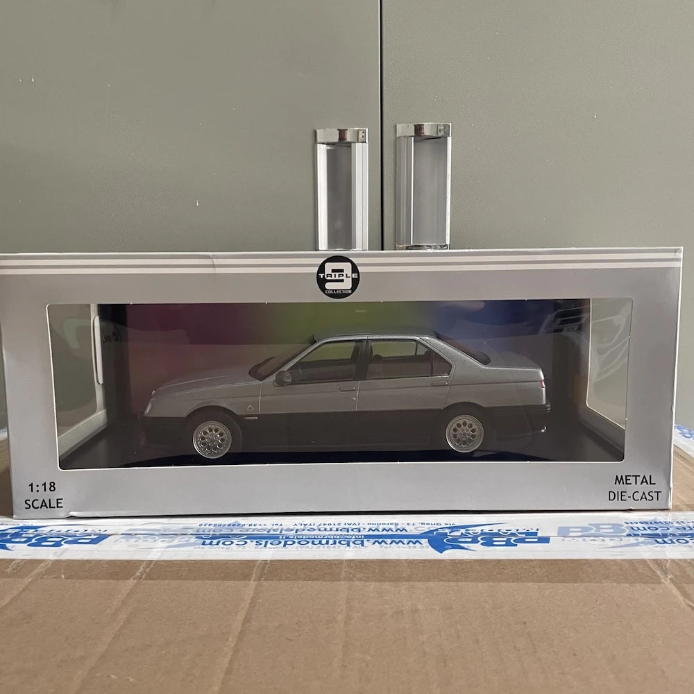 [Triple9] 1:18 Alfa Romeo 1994 164 Q4 Silver Model Car Die-Cast