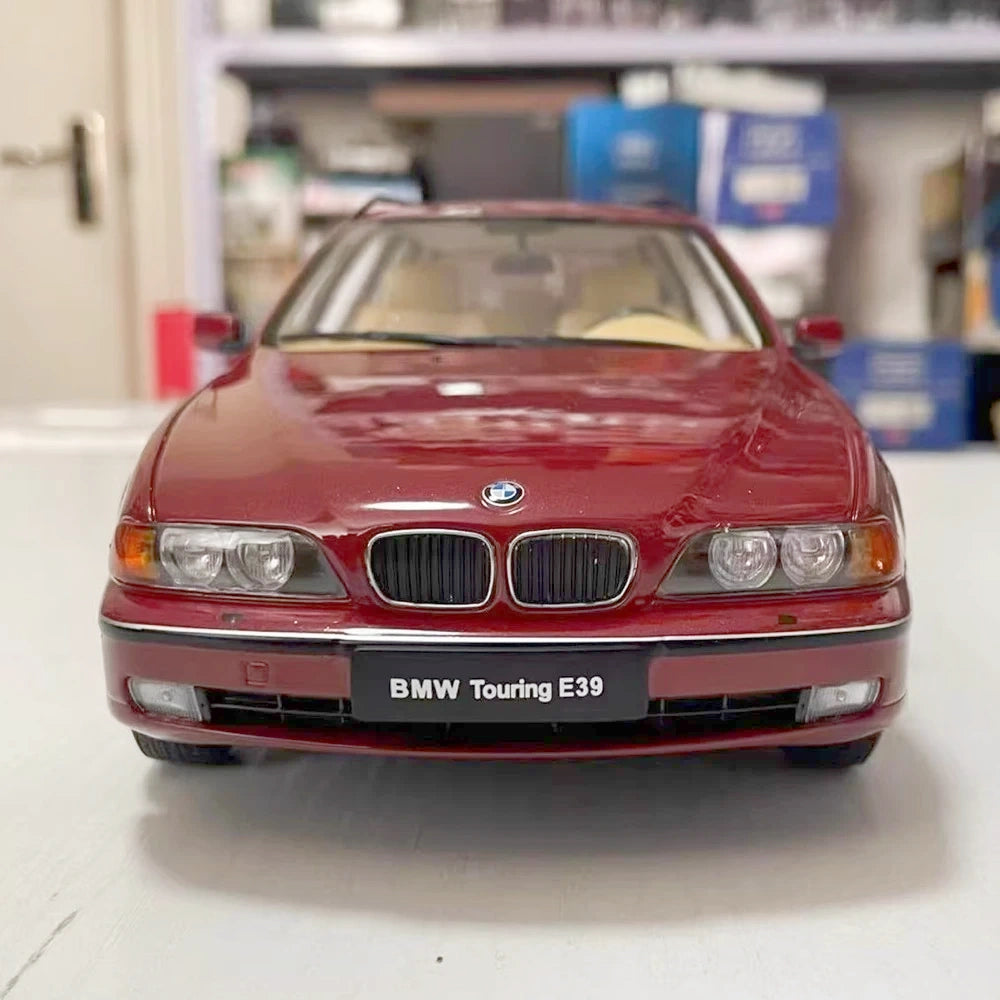 [Triple9] 1:18 BMW 1998 E39 5 Series Touring Red Model Car Die-Cast
