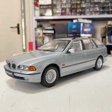 [Triple9] 1:18 BMW 1998 E39 5 Series Touring Silver Model Car Die-Cast