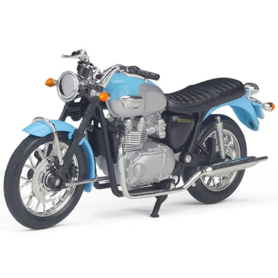 1:18 Triumph 2002 Bonneville Motorcycle Model