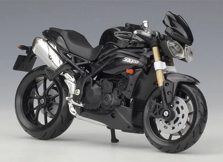1:18 Triumph 2011 Speed Triple Motorcycle Model