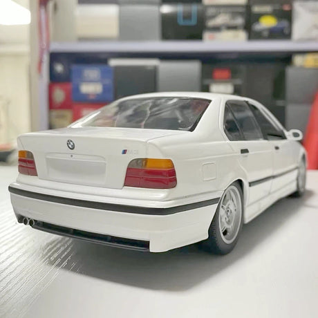 [UT] 1:18 BMW 1993 E36 M3 blanc voiture miniature Die-Cast