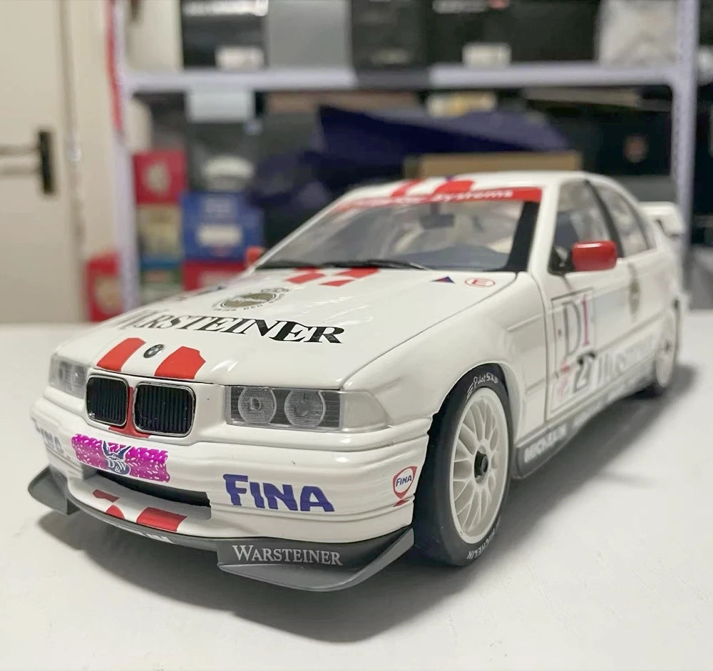 [UT] 1:18 BMW 1997 E36 320i STW Model Car Die-Cast