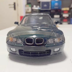 [UT] 1:18 BMW 1999 E36 Z3 Coupe 2.8 Blue Model Car Die-Cast