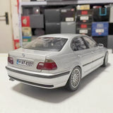[UT] 1:18 BMW 2000 E46 330i Sedan Silver Model Car Die-Cast