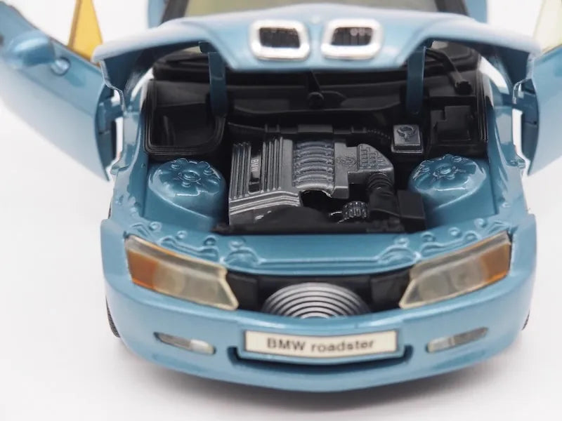 [UT] 1:18 BMW 2000 Z3 2.8 Roadster Blue Model Car Die-Cast