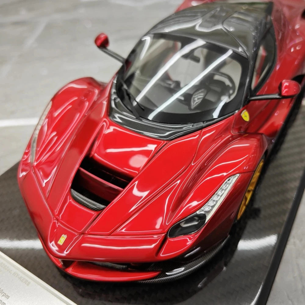 [Ultra Unique] 1:18 Ferrari 2013 LaFerrari Red Model Car Resin