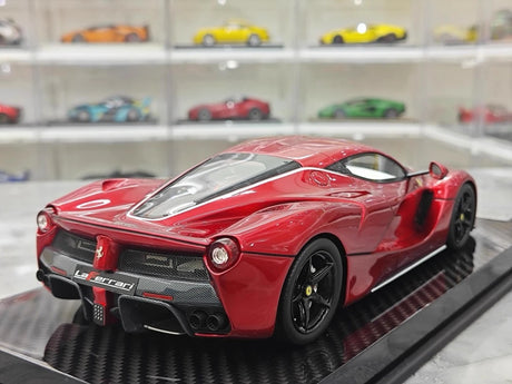 [Ultra Unique] 1:18 Ferrari 2013 LaFerrari Red & White Line Model Car Resin