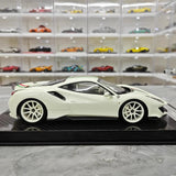 [Ultra Unique] 1:18 Ferrari 2018 488 Pista Luminous Model Car Resin