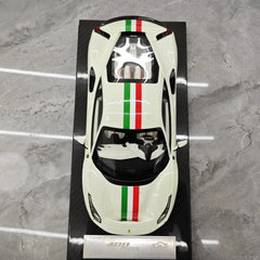 [Ultra Unique] 1:18 Ferrari 2018 488 Pista Luminous Model Car Resin