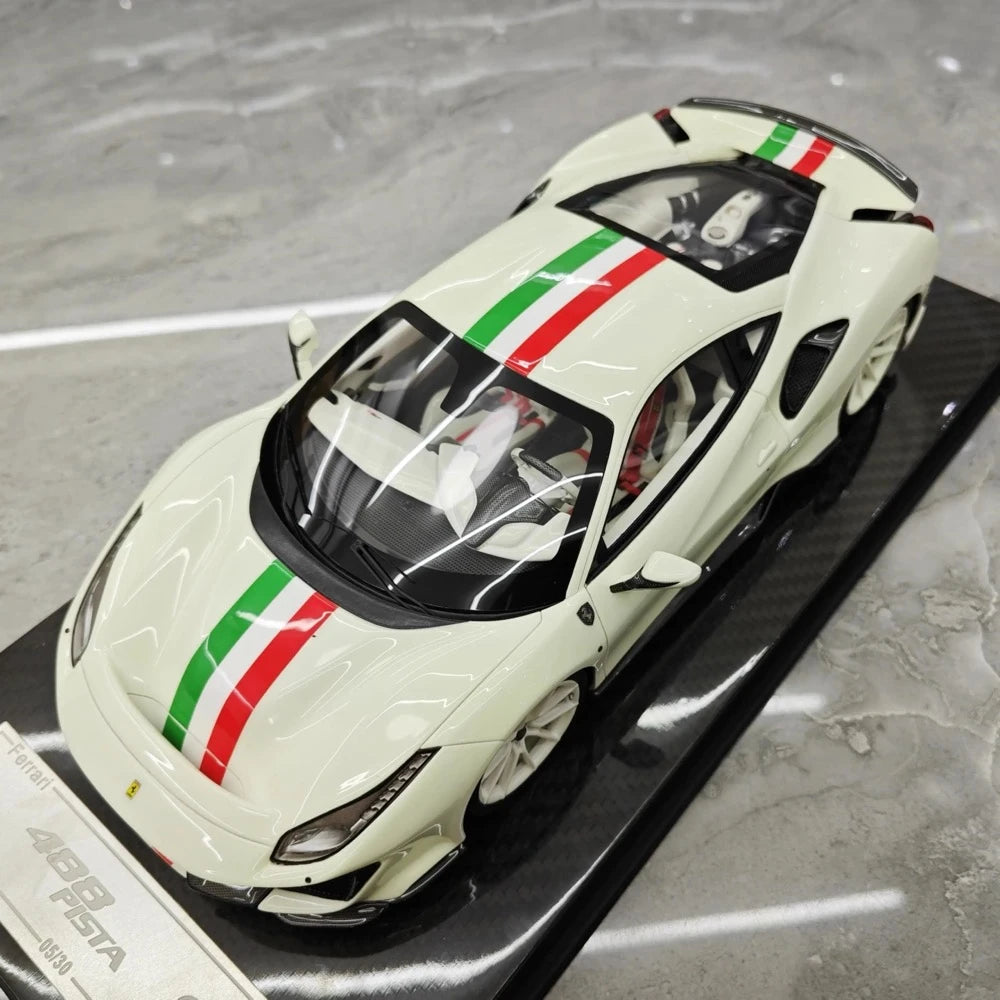 [Ultra Unique] 1:18 Ferrari 2018 488 Pista Luminous Model Car Resin