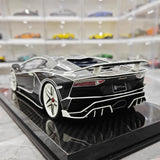 [Ultra Unique] 1:18 Lamborghini 2015 Aventador LP750-4 SV Black Model Car Resin