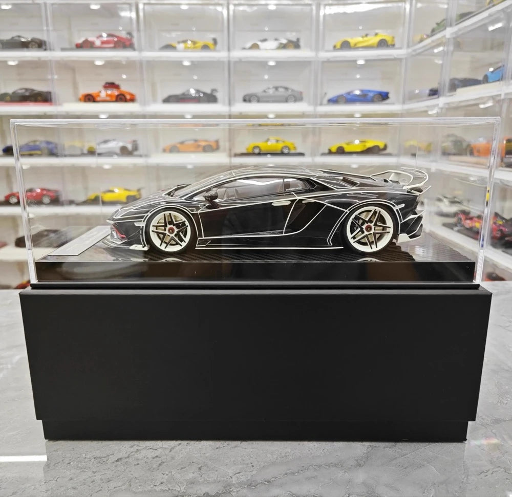 [Ultra Unique] 1:18 Lamborghini 2015 Aventador LP750-4 SV musta pienoismalli Hartsi