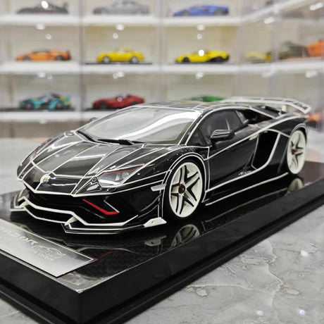 [Ultra Unique] 1:18 Lamborghini 2015 Aventador LP750-4 SV Black Model Car Resin