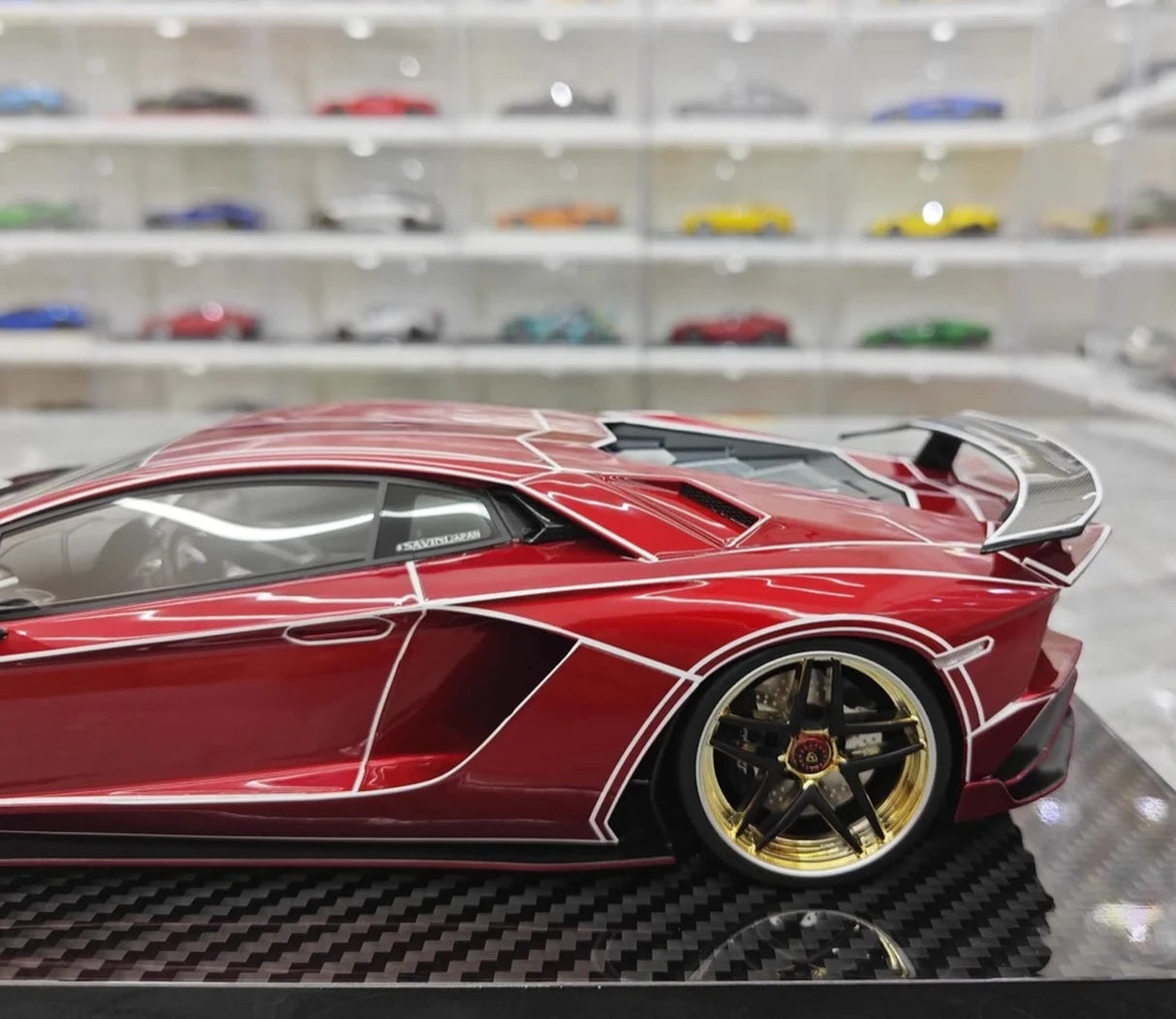 Ultra Unique Lamborghini 2015 Aventador LP750-4 SV rood 1:18 – Collectible resin Model resin