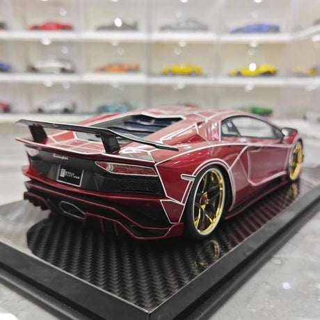 Ultra Unique Lamborghini 2015 Aventador LP750-4 SV rood 1:18 – Collectible resin Model resin