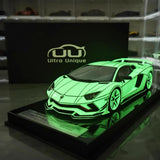 [Ultra Unique] 1:18 Lamborghini 2015 Aventador LP750-4 SV White Model Car Resin