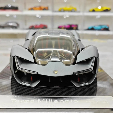 [Ultra Unique] 1:18 Lamborghini 2017 Terzo Millennio Gray Model Car Resin