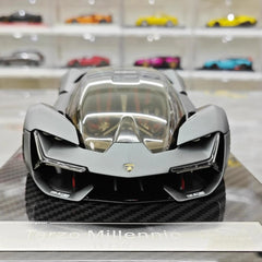[Ultra Unique] 1:18 Lamborghini 2017 Terzo Millennio Gray Model Car Resin