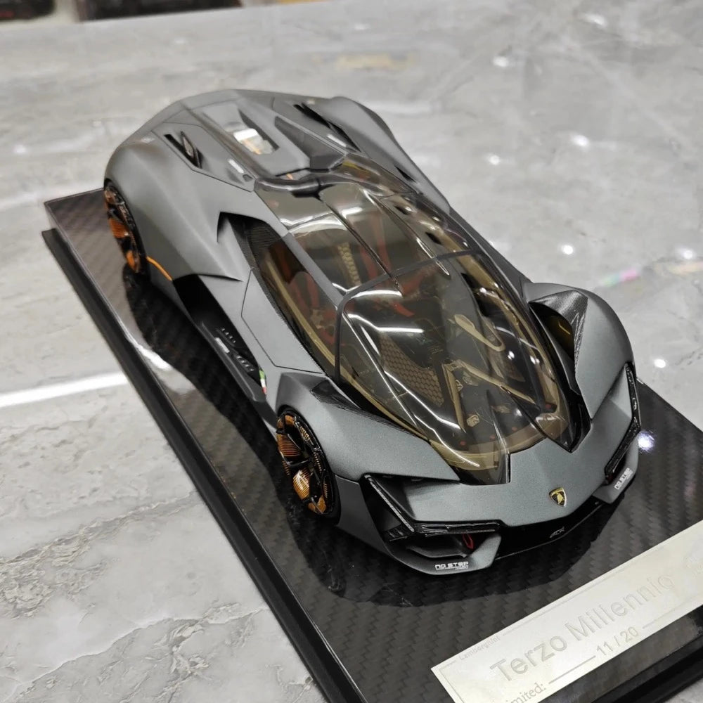 [Ultra Unique] 1:18 Lamborghini 2017 Terzo Millennio Gray Model Car Resin