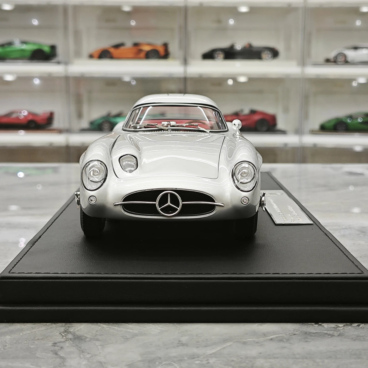 [V8] 1:18 Mercedes-Benz 1955 300 SLR Uhlenhaut coupé modello argento di auto in metallo pressofuso
