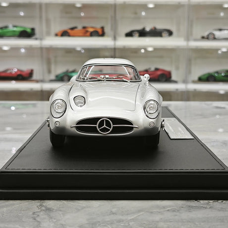 [V8] 1:18 Mercedes-Benz 1955 300 SLR Uhlenhaut coupé modello argento di auto in metallo pressofuso