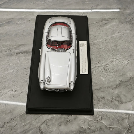 [V8] 1:18 Mercedes-Benz 1955 300 SLR Uhlenhaut coupé modello argento di auto in metallo pressofuso
