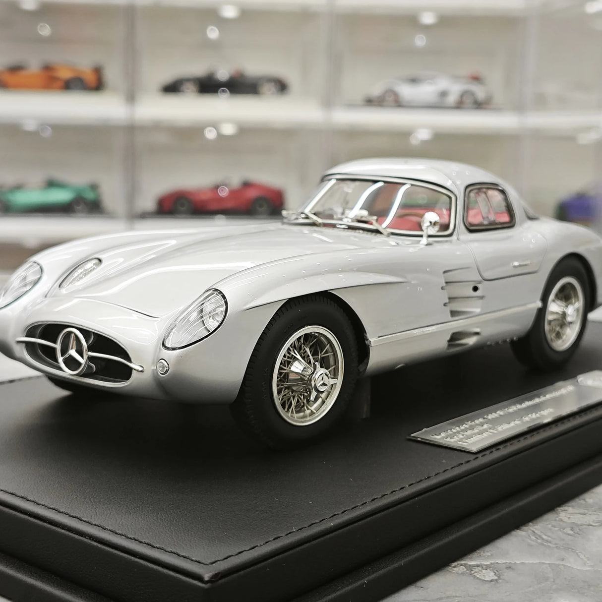 [V8] 1:18 Mercedes-Benz 1955 300 SLR Uhlenhaut coupé modello argento di auto in metallo pressofuso