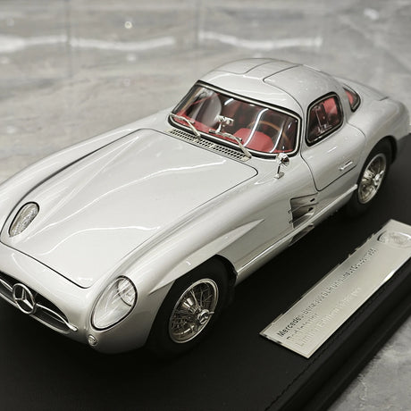 [V8] 1:18 Mercedes-Benz 1955 300 SLR Uhlenhaut coupé modello argento di auto in metallo pressofuso