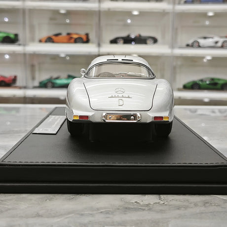 [V8] 1:18 Mercedes-Benz 1955 300 SLR Uhlenhaut coupé modello argento di auto in metallo pressofuso