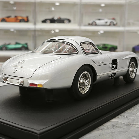 [V8] 1:18 Mercedes-Benz 1955 300 SLR Uhlenhaut coupé modello argento di auto in metallo pressofuso