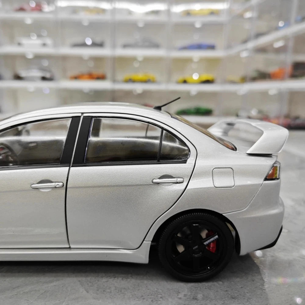 [VIAT] 1:18 Mitsubishi 2008 Lancer Evo X Metallic Silver Model Car Die-Cast