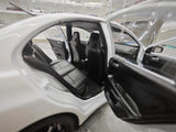 [VIAT] 1:18 Mitsubishi 2008 Lancer Evo X metallizzato bianco modellino di auto Die-Cast