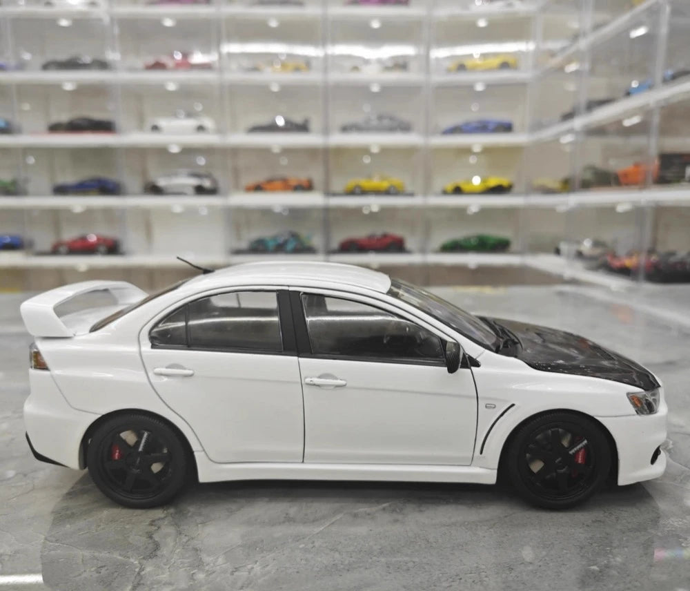 [VIAT] 1:18 Mitsubishi 2008 Lancer Evo X Metallic White Model Car Die-Cast