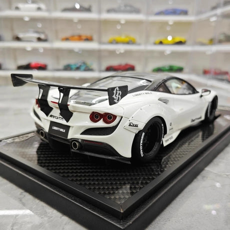 [VIP] 1:18 Ferrari 2019 F8 Tributo LBWK GT White Model Car Resin