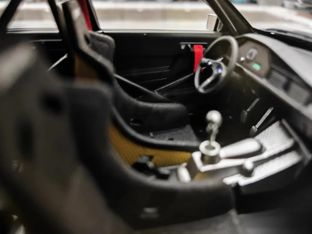 [VIP] 1:18 Mercedes-Benz 1990 W201 190E 2.5-16 Evo 2 A$AP Rocky シルバー Star モデルカー レジン
