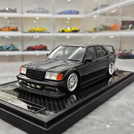 [VIP] 1:18 Mercedes-Benz 1990 W201 190E 2,5-16 Evo 2 A$AP Rocky Black Star Modellauto-Resin