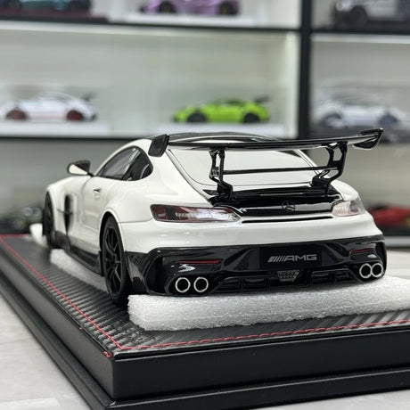 [VIP] 1:18 Mercedes-Benz 2021 AMG GT Black Series weißes Modellautoharz