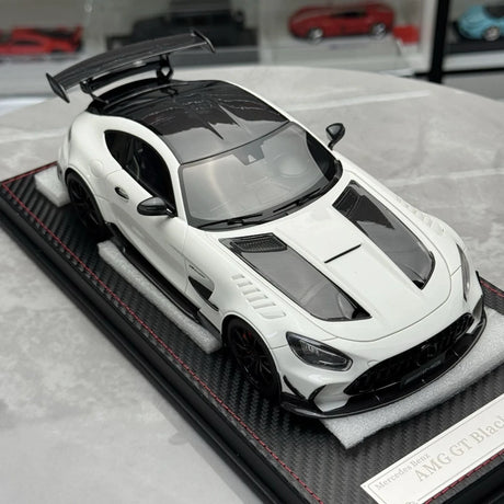 [VIP] 1:18 Mercedes-Benz 2021 AMG GT Black Series weißes Modellautoharz