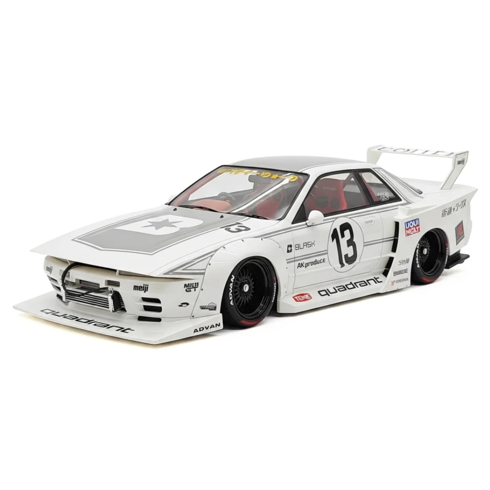 [VIP] 1:18 Nissan 1990 Skyline R32 LB-Works Kaido Racer #13 voiture miniature Resin / Closed Body