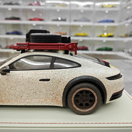 [VIP] 1:18 Porsche 2018 911 992 Carrera Safari Rally White Dirty Model Car Resin