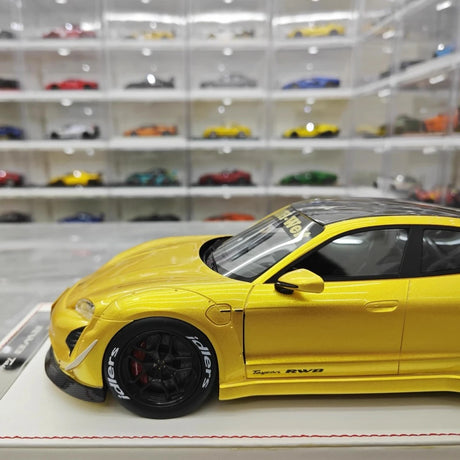 [VIP] 1:18 Porsche 2021 Taycan RWB Yellow Model Car Resin