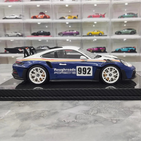 [VIP] 1:18 Porsche 2022 911 GT3 RS Roughroads Modellautoharz