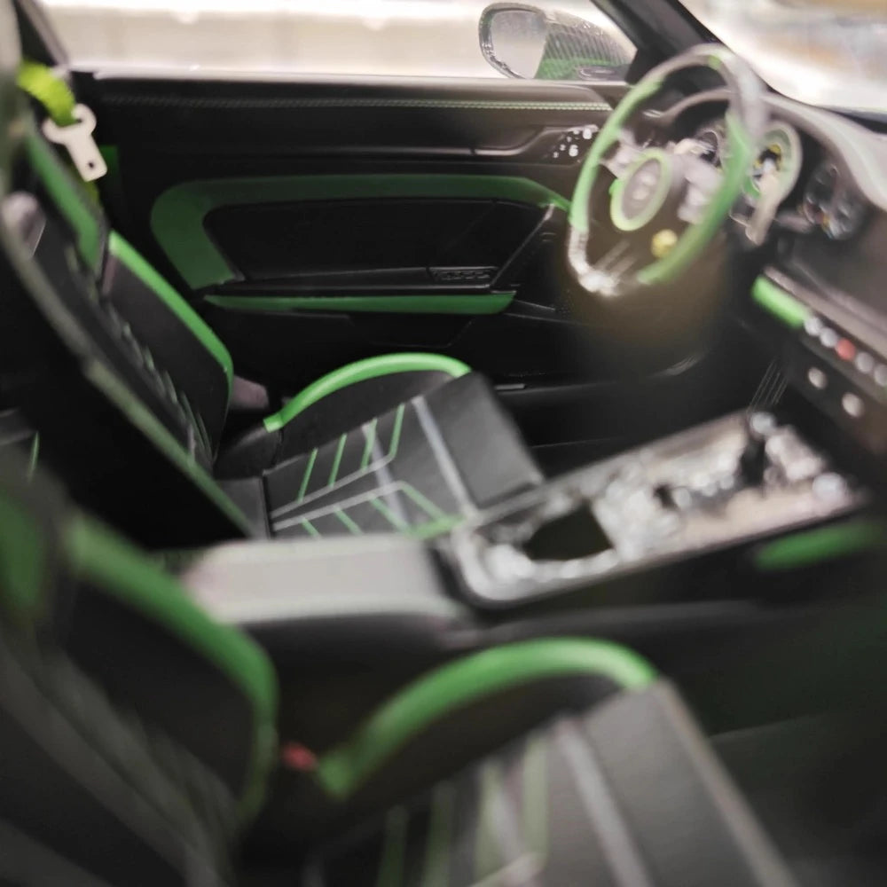 [VIP] 1:18 Porsche 2022 992 Stinger GTR Green Model Car Resin