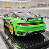[VIP] 1:18 Porsche 2022 992 Stinger GTR groen modelauto Hars