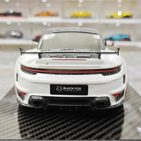 [VIP] 1:18 Porsche 2022 992 Stinger GTR White Model Car Resin