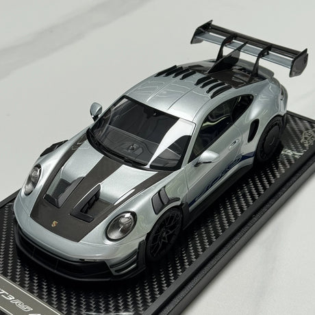 VIP Porsche 2023 911 992 GT3 RS Silver 1:18 – Resina modello in resina collezionabile