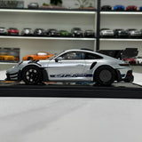 VIP Porsche 2023 911 992 GT3 RS Silver 1:18 – Resina modello in resina collezionabile